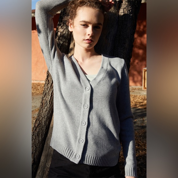 BRANDY MELVILLE Button Up‎ Knit Sweater - Picture 2 of 12